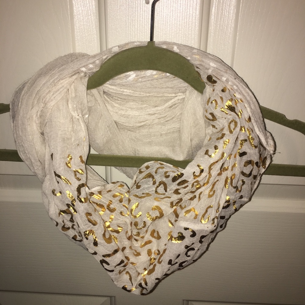 Cheetah Scarf